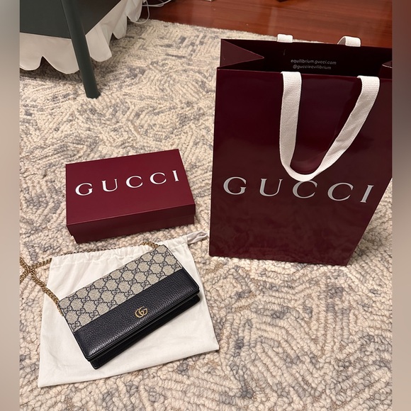 USED ONCE - GG Marmont wallet on chain - Picture 3 of 10